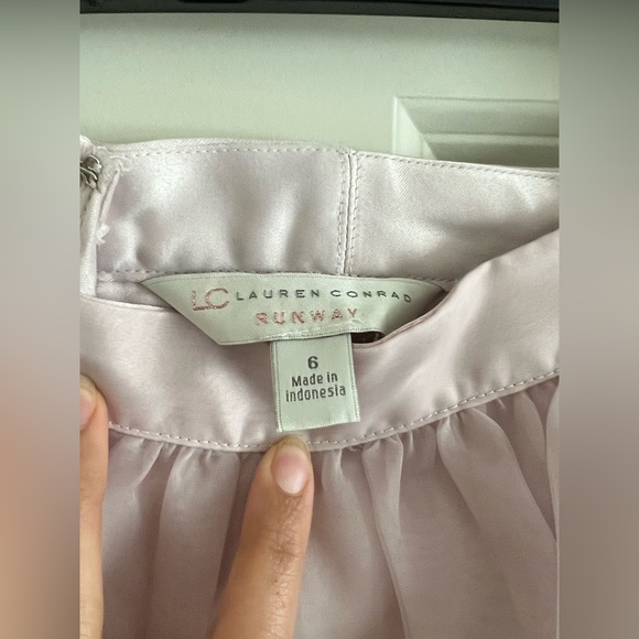 Lauren Conrad runway formal skirt in dusty blush - Picture 5 of 9